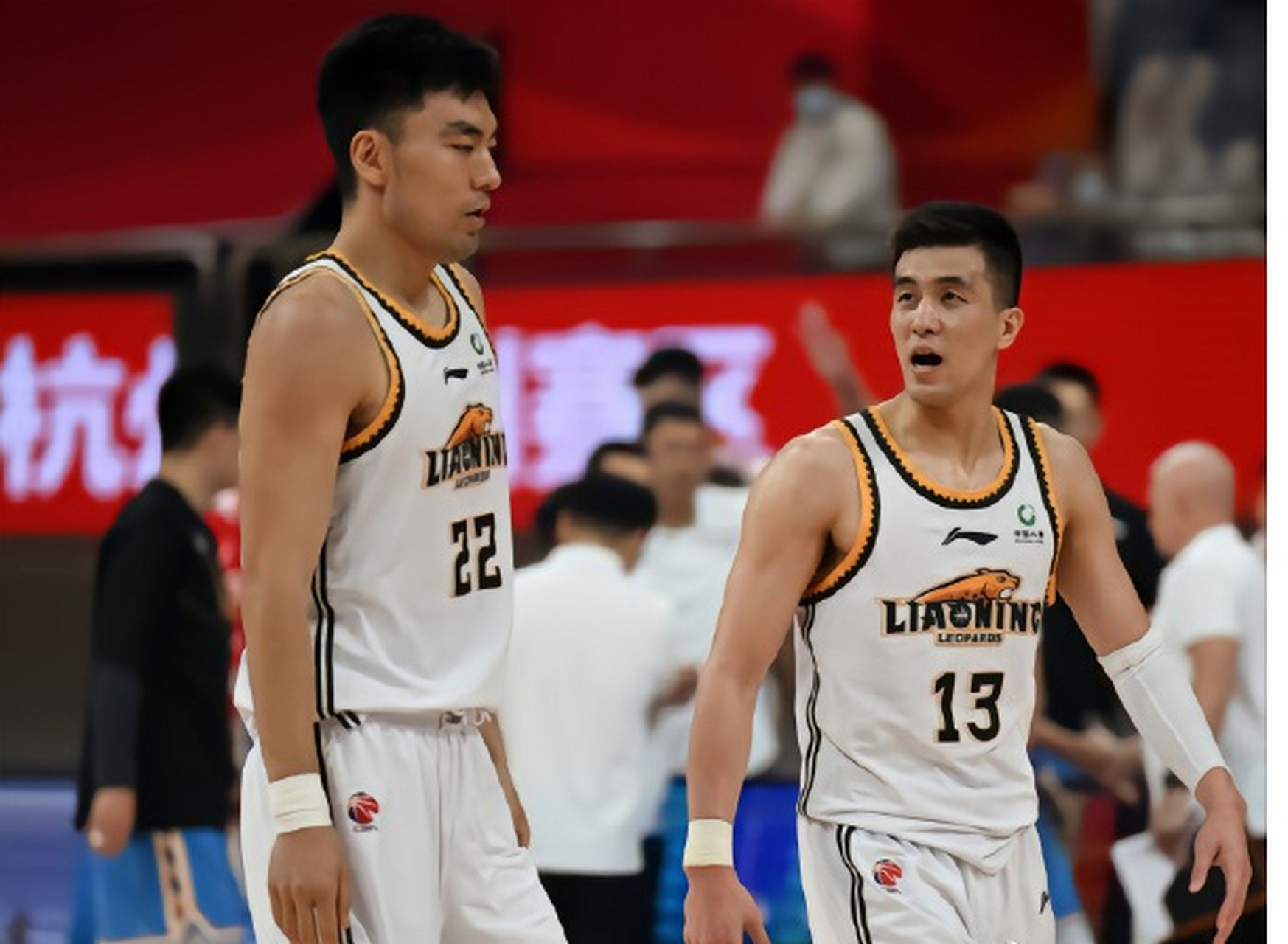 埃因霍温迎CBA常规赛关键赛，今夜篮板制胜，媒体盛赞，医务组通报恢复(埃因霍温青年队vs芬洛)-开云官方网站