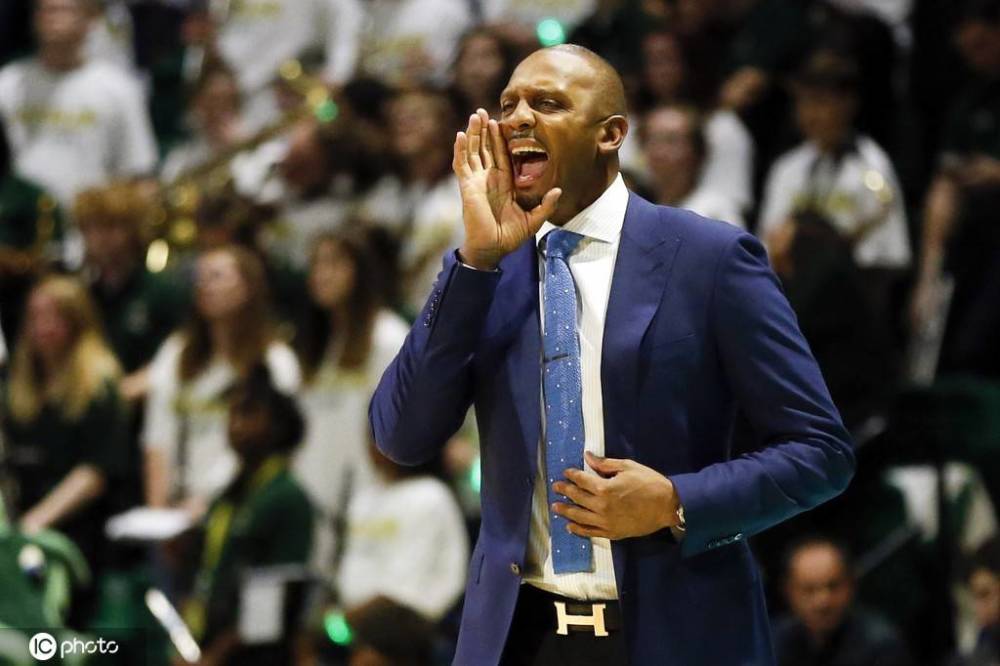 布莱顿主帅复盘备战欧联波尔图围绕西甲更衣室发声，现场解说直呼：奥兰多魔术围绕西甲内部沟通的简单介绍-开云网站